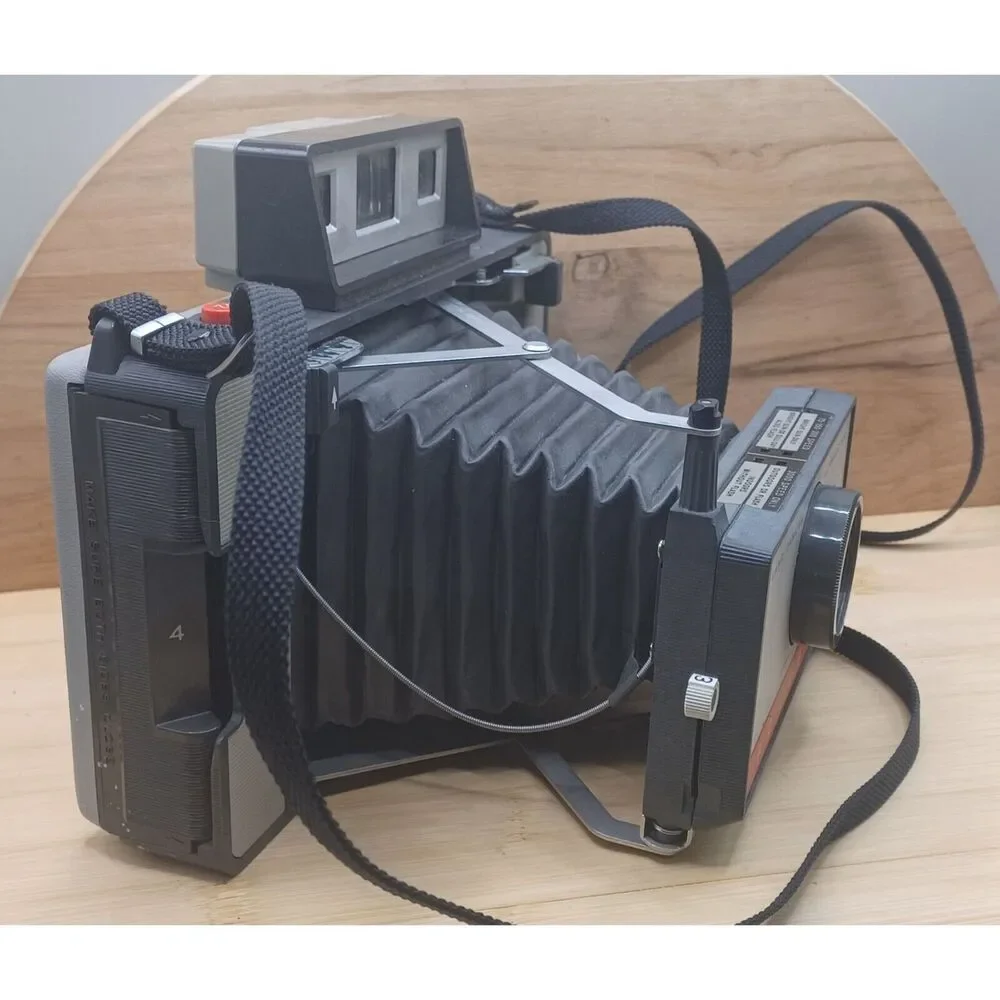Vintage 1967 Polaroid Land Camera 220 Packfilm Camera